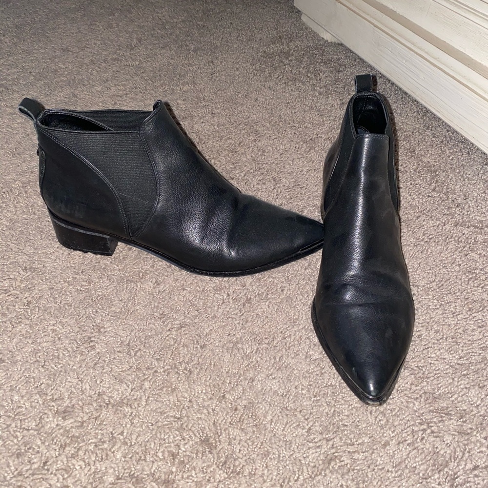 Black pointed toe bootie
